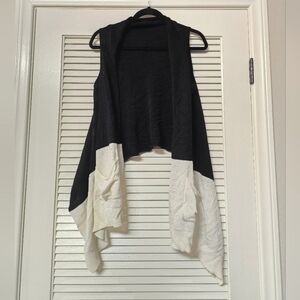 Foreign Exchange - Black & White Open Loose-Fit Shawl Vest With Pockets